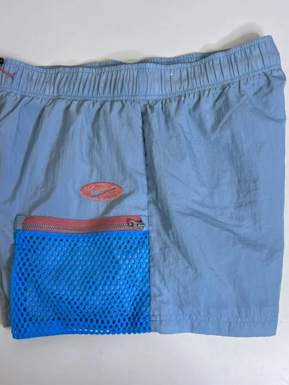 Nike Women's NSW Sportswear Icon Clash Shorts DM6560-494 Blue Multicolor Size L